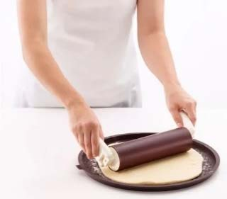 PIZZERA DE SILICONA 35CM ART 16614 DAÑ