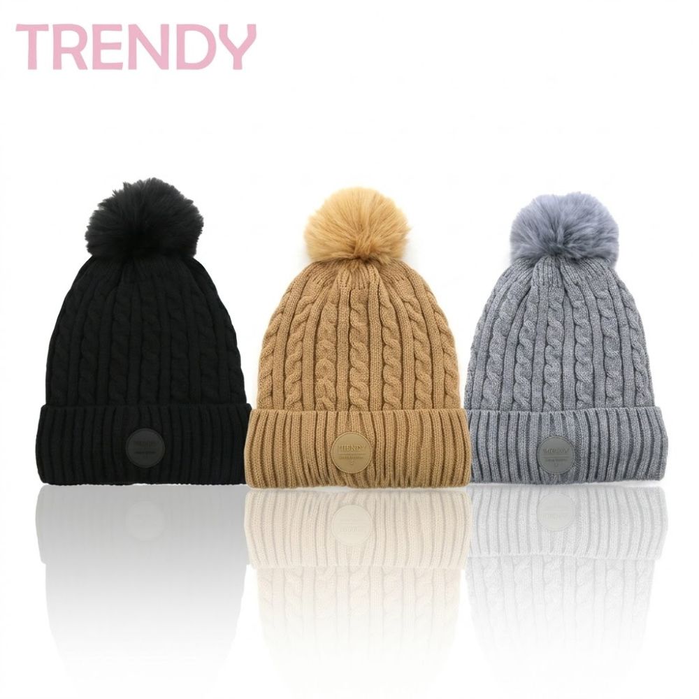 GORRO TRENDY TRENZADO C/POMPON ART 15773 DAO