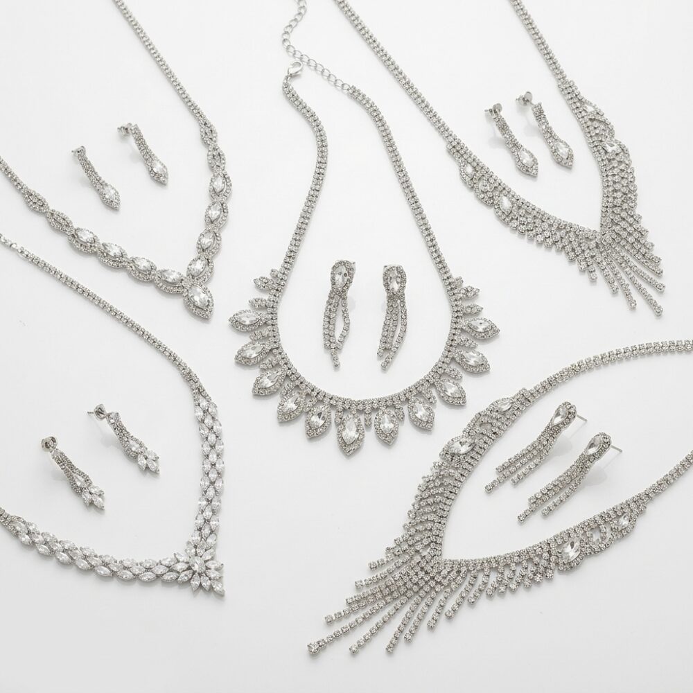SET DE FANTASIA COLLAR Y AROS DE STRASS SET16 IAO